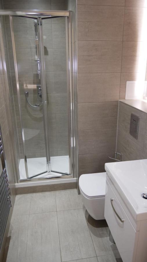 Stylish 2 Bedrooms, 2 Bathrooms With Workspace In Milton Keynes Exterior foto